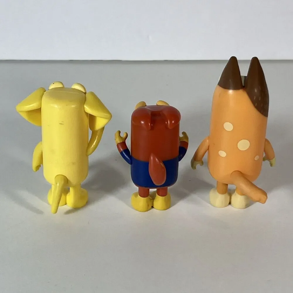 Bluey Chilli Mum Figure Moose Toys Dog Family